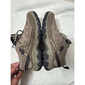 KEEN Women's Targhee 4 Vent Breathable Hiking Shoes size 10